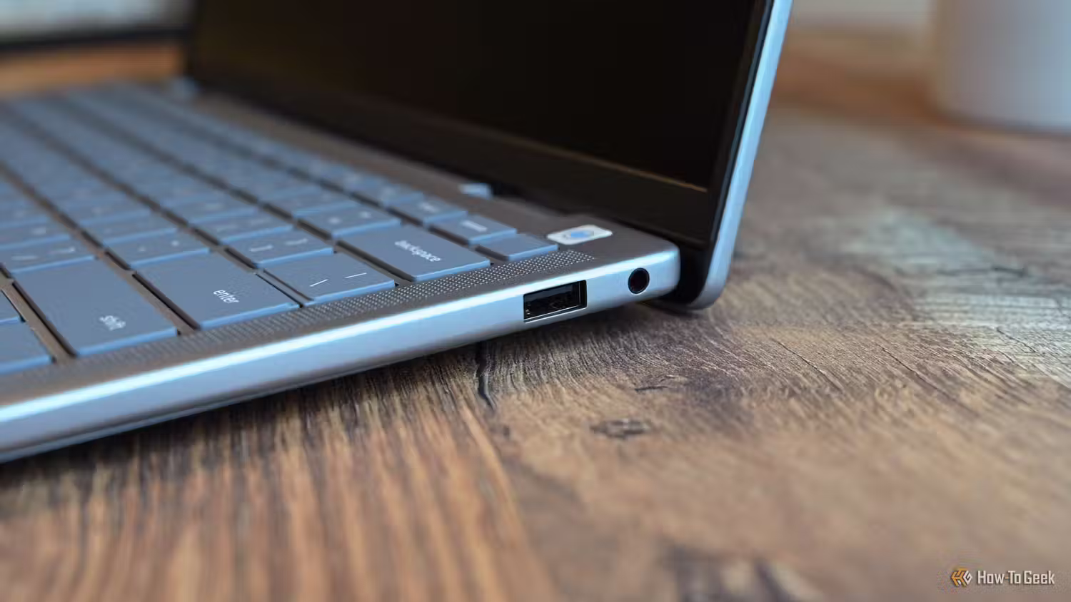 پورت های لپ تاپ 7441 Dell Inspiron 14 Plus: قابلیت اتصال کافی