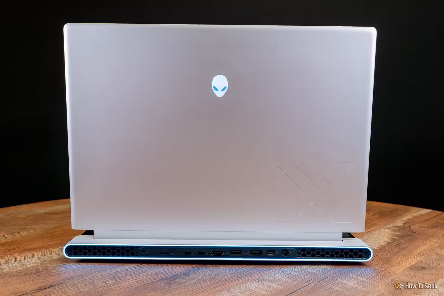عملکرد استثنایی لپ تاپ Alienware X16 R2